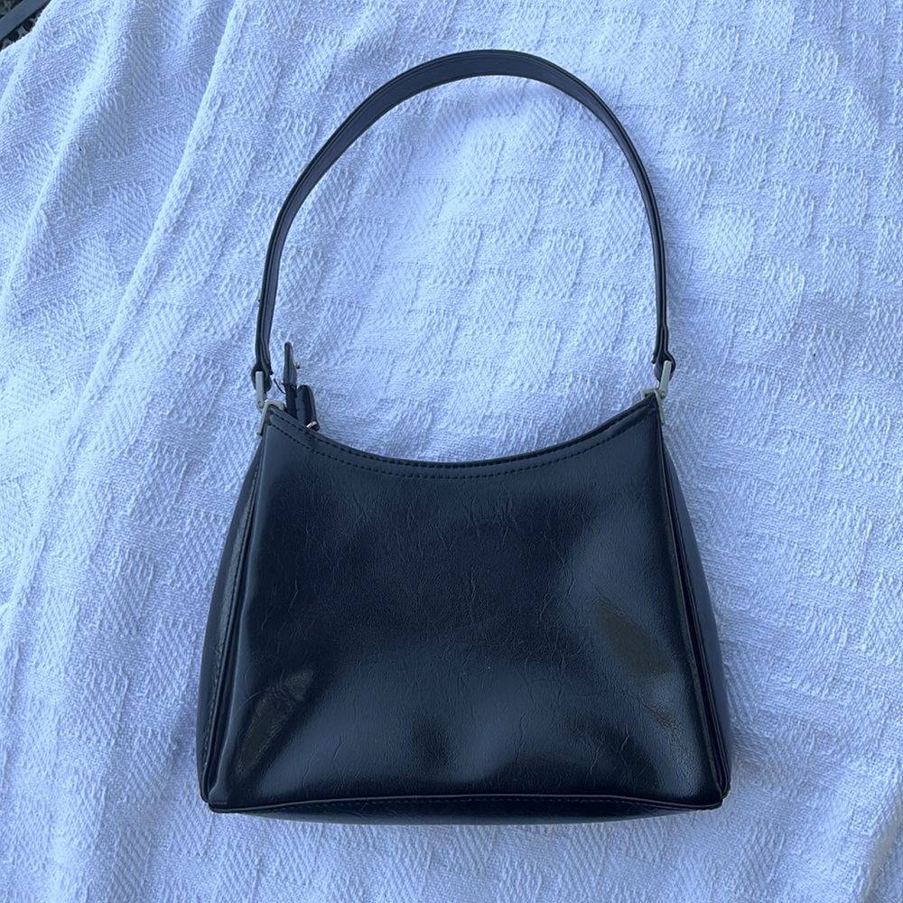 Small black Liz Claiborne purse